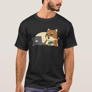 Fischkatze trinkt Kaffee und schaut Leptop T-Shirt