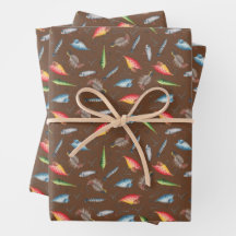 Fischköpfe auf dunkelbraunen Fischen