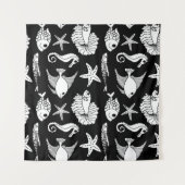 Fischmotiv: Schwarz-weißes Muster. Wandteppich (Vorderseite (Horizontal))