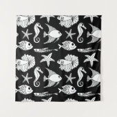 Fischmotiv: Schwarz-weißes Muster. Wandteppich (Vorderseite)