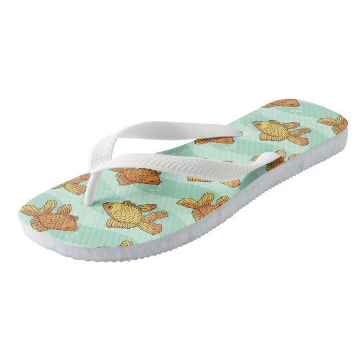 Fischmuster Badesandalen (Schrägansicht)
