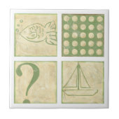 Fish Tale Woodblock Zeichnungen von Chariklia Zarr Fliese (Vorderseite)