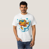 fish with big eyes T-Shirt (Vorne ganz)