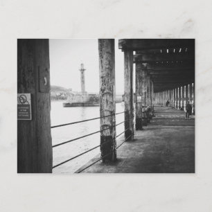 Fishermen under Whitby Pier, Whitby, North Yorks. Postkarte