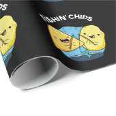 Fishin Chips Funny Food Pub Dark BG Geschenkpapier (Rolleneckpunkt)