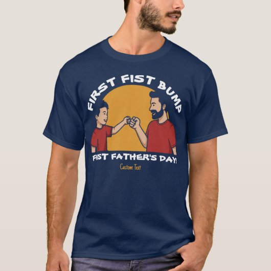 Fist Bump Vatertag Benutzerdefinierter Text T-Shirt (Vorderseite)