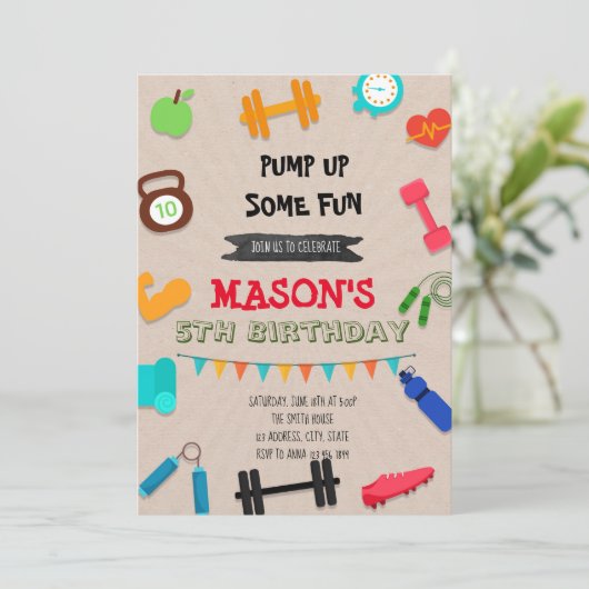 Fitness Party Geburtstagsfeier Einladung (Stehend Vorderseite)