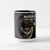 Fitness Personal Trainer Bodybuilding Modern Sharp Zweifarbige Tasse (Mittel)