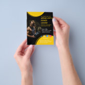 Fitnessstudio mit schwarzem und gelbem Foto - Trai Flyer (Gruppe)