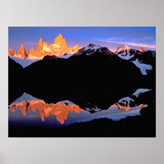 Fitz Roy Group spiegelt sich in Gletscherseen wide Poster (Vorne)