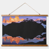 Fitz Roy Group spiegelt sich in Gletscherseen wide Wandteppich Mit Holzrahmen (Vorne)