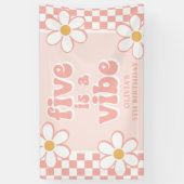 Five is a Vibe Pinke Gänseblümchen Karos Banner (Vertikal)