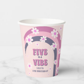 Five is a Vibe Retro Regenbogen Gänseblümchen 5. G Pappbecher