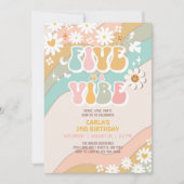 Five ist ein Vibe Daisy Hippie Groovy Retro Geburt Einladung (Vorderseite)