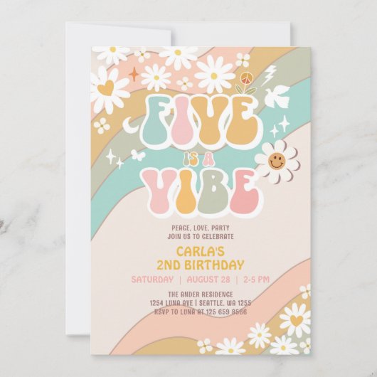 Five ist ein Vibe Daisy Hippie Groovy Retro Geburt Einladung (Vorderseite)