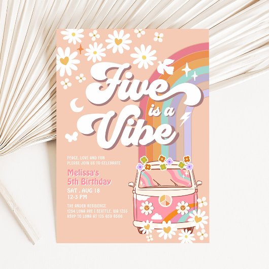 Five ist ein Vibe Groovy Hippie Daisy 5. Geburtsta Einladung