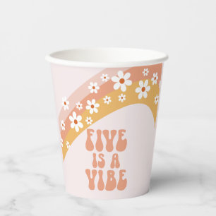 Five ist ein Vibe Groovy Retro Daisy Boho Rainbow Pappbecher