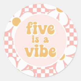 Five ist ein Vibe Pink Daisy Schachbrett Runder Aufkleber