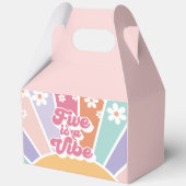 Five ist eine Vibe Retro Sunshine Rainbow Daisy Geschenkschachtel (Vorderseite)