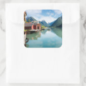 Fjaerlandsfjord-Fjordlandschaft in Norwegen Quadratischer Aufkleber (Tasche)