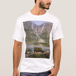 Fjord in Norwegen um 1900 T-Shirt