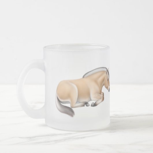 Fjord-Pferd an der Erholungs-Tasse Mattglastasse (Links)