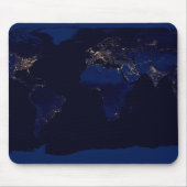Flachbild-Karte der Erde, auf der die Lichter der Mousepad (Vorne)