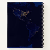 Flachbild-Karte der Erde, auf der die Lichter der  Notizblock (Rückseite)