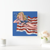 Flag Bikini Pinup Giro del Malcantone Quadratische Wanduhr (Zuhause)