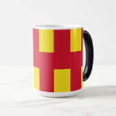 Flag der Magischen Tasse Northumberland (VorderseiteRechts)