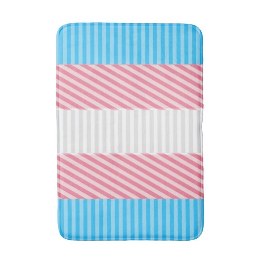Flag "Funky Boho Stripe Abstrakt Transgender Pride Badematte (Vorderseite Vertikal)