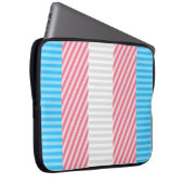 Flag "Funky Boho Stripe Abstrakt Transgender Pride Laptopschutzhülle (Vorne Rechts)