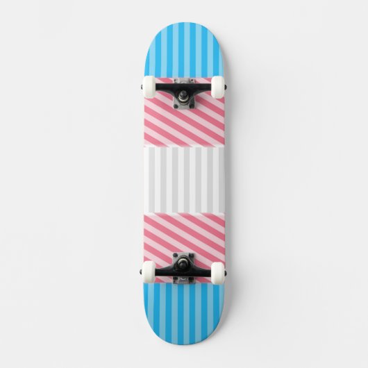 Flag "Funky Boho Stripe Abstrakt Transgender Pride Skateboard (Vorderseite)