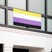 Flag für nichtbinäre Pride Banner (Äußeres Gebäude)