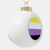 Flag für nichtbinäre Pride Keramik Kugel-Ornament (Links)