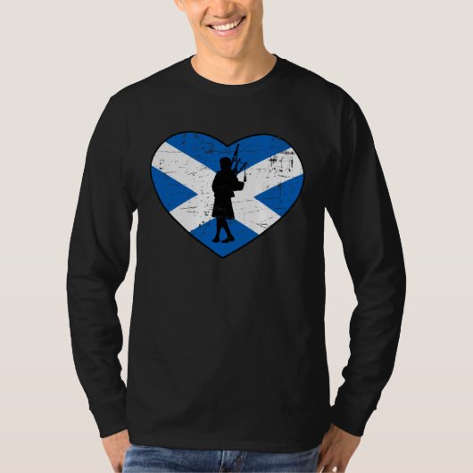Flag of Scotland Heart Bagpipe Player Silhouette T-Shirt (Vorderseite)