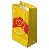 Flag Staffordshire Small Gift Bag Kleine Geschenktüte (Vorderseite Schrägansicht)