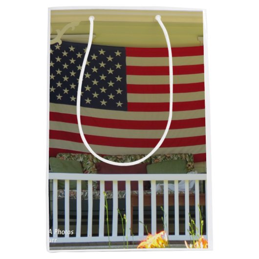 Flag zum Unabhängigkeitstag - Martha's Vineyard Mittlere Geschenktüte (Vorderseite)
