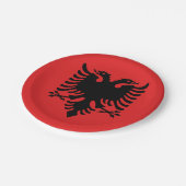 Flagge Albaniens Pappteller (Schrägansicht)