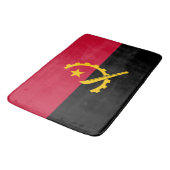 Flagge Angolas Badematte (Schrägansicht)