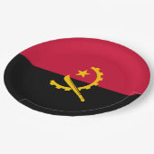 Flagge Angolas Pappteller (Schrägansicht)