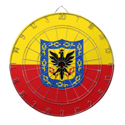 Flagge Bogotas, Dartboard Kolumbiens mit Darts Dartscheibe (vorne)