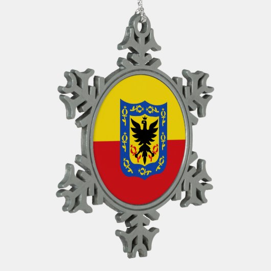 Flagge Bogotas, Kolumbien Schneeflocken Zinn-Ornament (Links)
