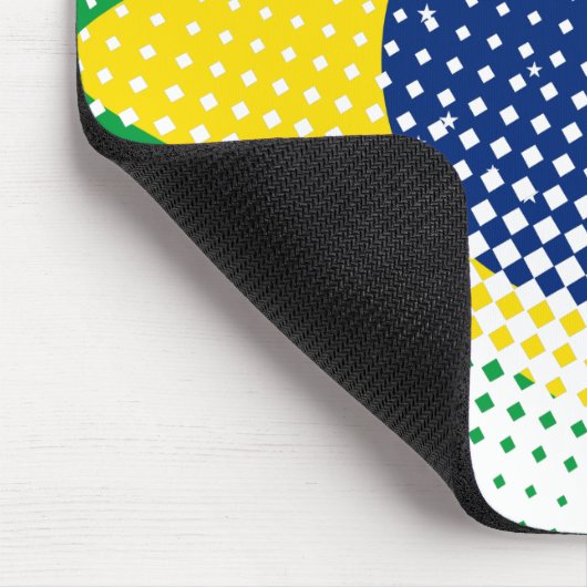 Flagge Brasiliens mit Halftone-Effekt Mousepad (Ecke)