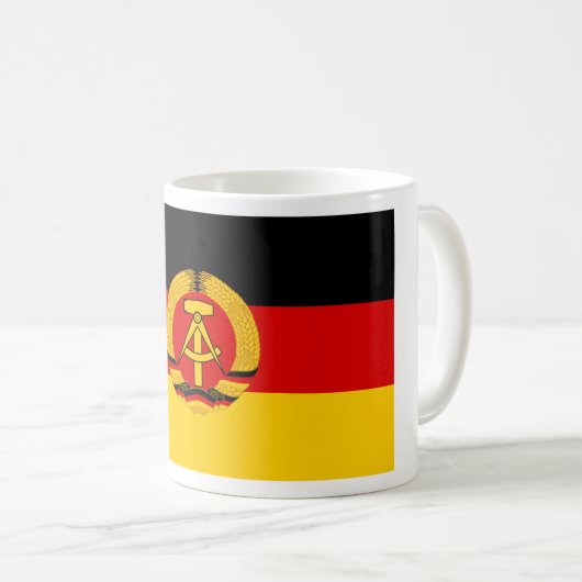 Flagge der DDR - Flagge der DDR (Ostdeutschland) Kaffeetasse (VorderseiteRechts)