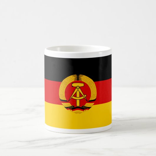 Flagge der DDR - Flagge der DDR (Ostdeutschland) Kaffeetasse (Mittel)