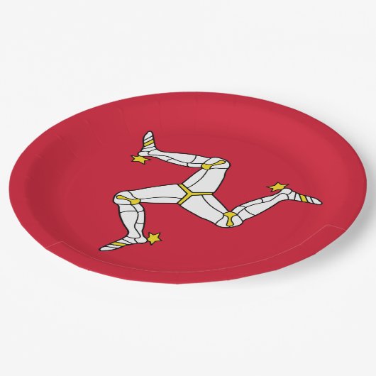 Flagge der Insel Man Pappteller (Schrägansicht)