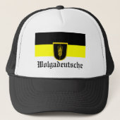 Flagge der Wolgadeutschen (schwarz/gelb/weiß) Truckerkappe (Vorderseite)