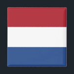 Flagge Dreifarbiges Niederlande Magnet<br><div class="desc">Flagge der Niederlande: "Ich halte an". Es besteht aus drei horizontalen Streifen: rot,  weiß und blau.</div>