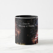 Flagge-Feuerwerke u. Freiheitsstatue Entwurf Tasse (Zentrum)